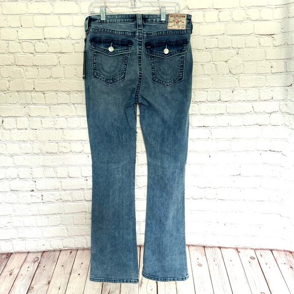 NEW True Religion Wms Becca Mid Rise Flap Pocket Denim Bootcut Jeans Size 32 - Picture 2 of 10